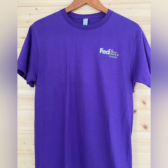 NEW Fruit of the Loom Small Purple Cotton FedEx Ground Logo T-Shirt Unisex Logo - Picture 3 of 8